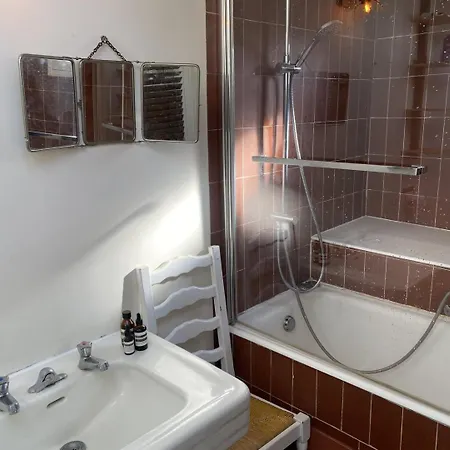 Large Bohemian Loft With Rooftop In Pere Lachaise * Parigi